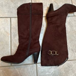 Faux suede 5 Wide Calf boots. Like new. Beautiful brown color with gold accent.